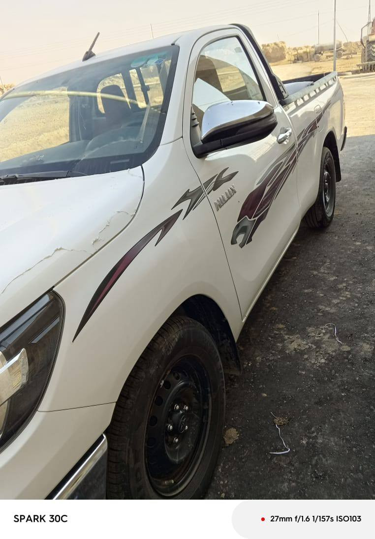 السلام عليكم
هايلوكس  موديل 23
سعودي كفاله عامه رقم بصره 
ماشيه 70 العنوان العماره المركز 
مكلف ب ناشر  
رقم صاحب السياره 
***********ابو سجاد
