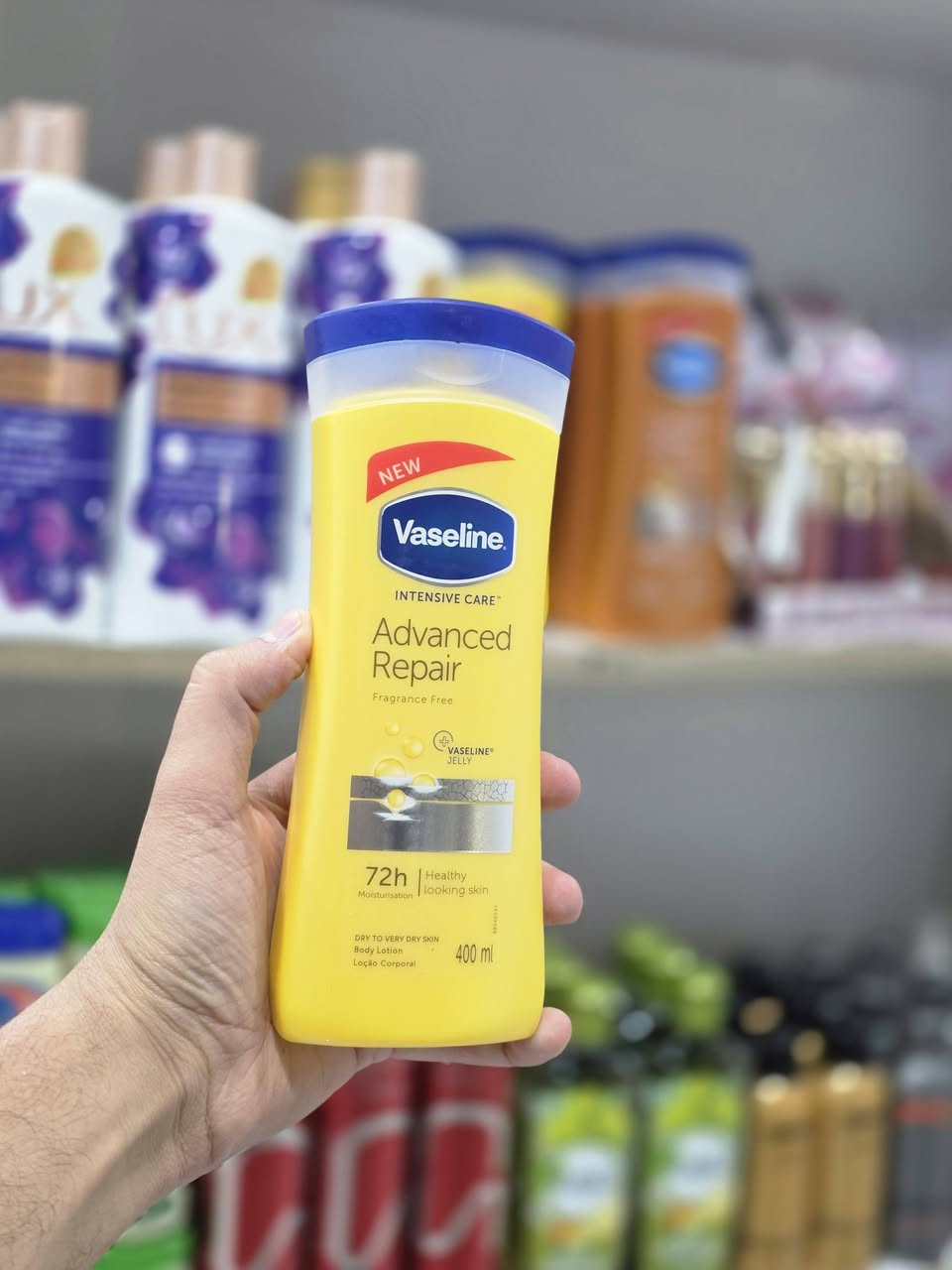 مرحبا زبائنا الكرام #زبائن #الؤلؤةسنتر 
وجبه جديده 👇 من قسم الكوزمتك🌓🌝 
 عطور ومعطرات، شامبوات، اصباغ شعر، ركسونات،
 مزيل شعر،صابون، شفرات حلاقه رجالي نسائي.... وووالخ
بأنسب وارخص الاسعار 🏃‍♀️
العنوان 📍📌
الشطره/ بداية حي الامين الثانية /طريق ال عواد 
توجد خدمة توصيل داخل الشطرة 🚕 
للحجز والاستفسار مراسلتنا او على الرقم 
واتس ***********
