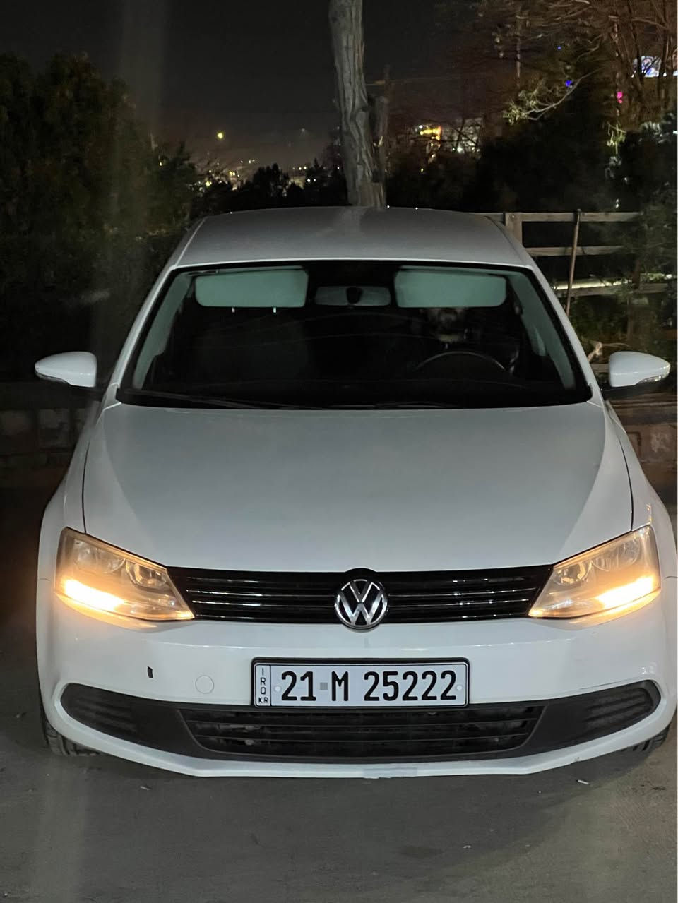 جیتا ٢٠١٢ خلیجی مەکینە ٢٠ی بێ تۆڕبۆ  ١ چەمەلەغی ڕەشە دەعم و لێدراوی نیە ١٨٥ هەزار ڕۆشتووە گێر و مەکینەی نەکراوەتەوە چرکەی تیا نیە سەیارەکە خۆمان بە سفری ڕامان کێشاوە. *********** , *********** السليمانية, العراق
