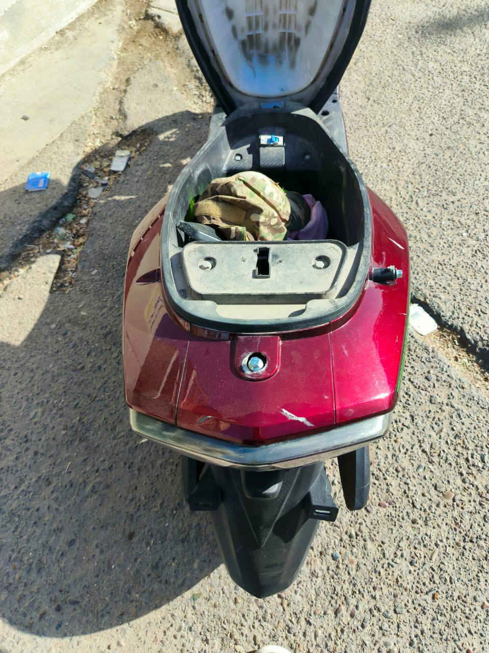 دراجه شحن نقص سيباي والصندوق مينسد مال دراجه والبلك الخلفي فالت
الله شاهد الدراجه تمشي 55 سعرهه 200الف قفل 
الرقم ***********
