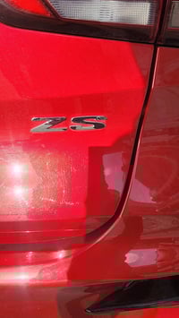 من رخصه مدير لكروب ام جي لبيع فول اربع كامرات كشنات جلد فول سعر ١٥٠ ور...