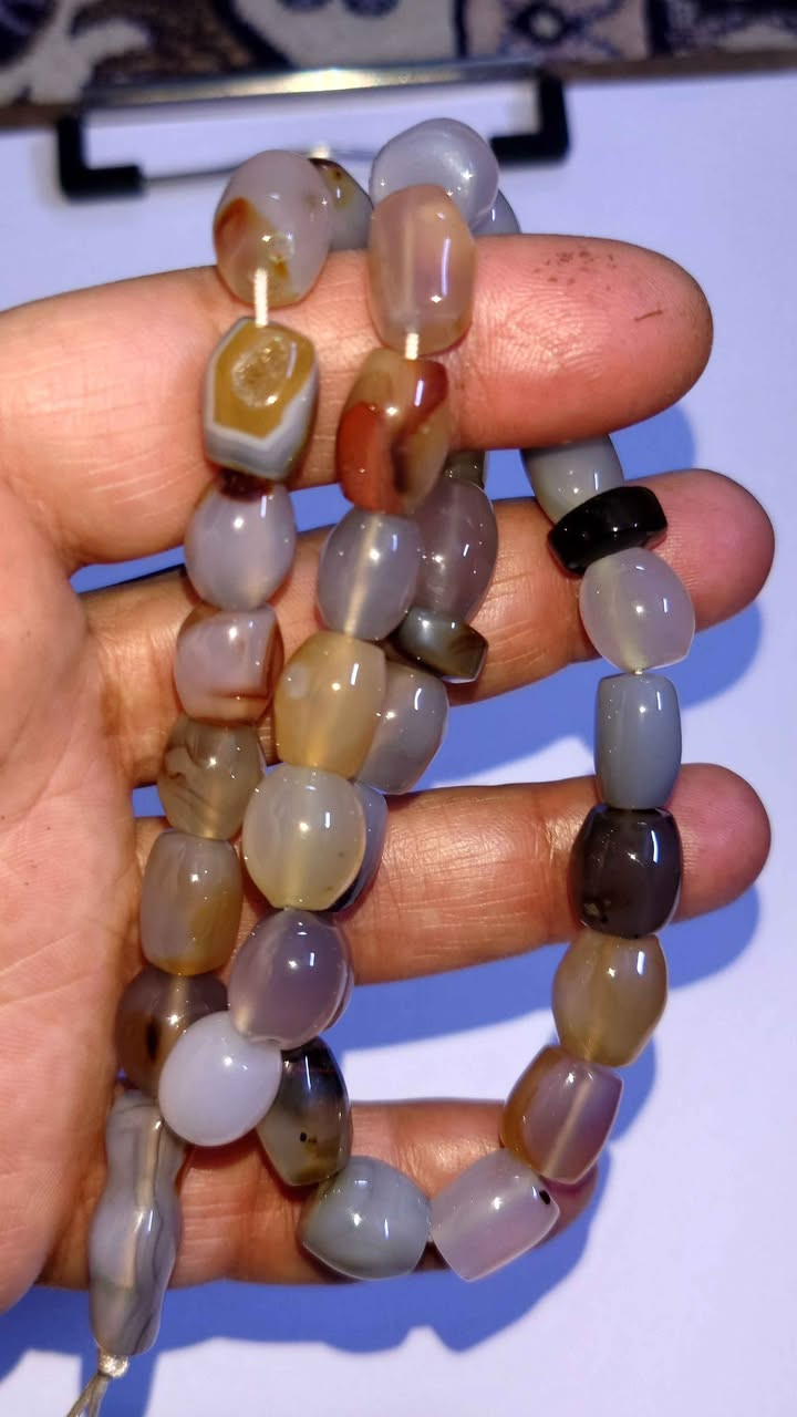 سبحة عقيق يماني طبيعي 33حبه السعر 40الف العنوان بغداد زعفرانية الهاتف *********** بغداد, العراق
