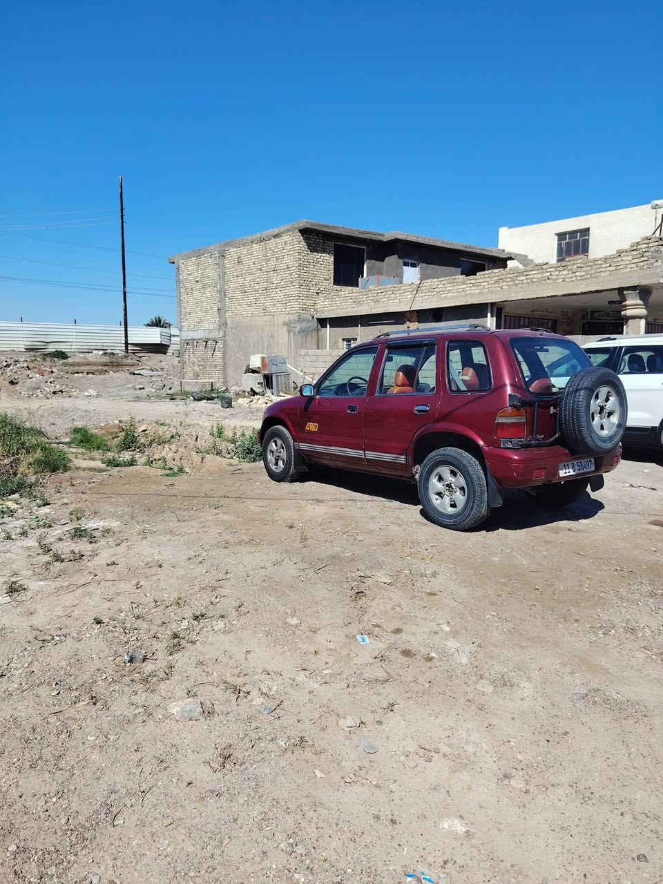 سلام عليكم سياره اسبورتج مديل 94 محرك وكيرفول وصدرخيرمن الله باترى جديد زوج اطارات جدد ماناقصه اي شي مابيه لاضربه ولاتبديل السعر38 وبيه مجال مكاني بغدادالتاجي قرب معسكرالتاجي الهاتف *********** كورك *********** أثير
