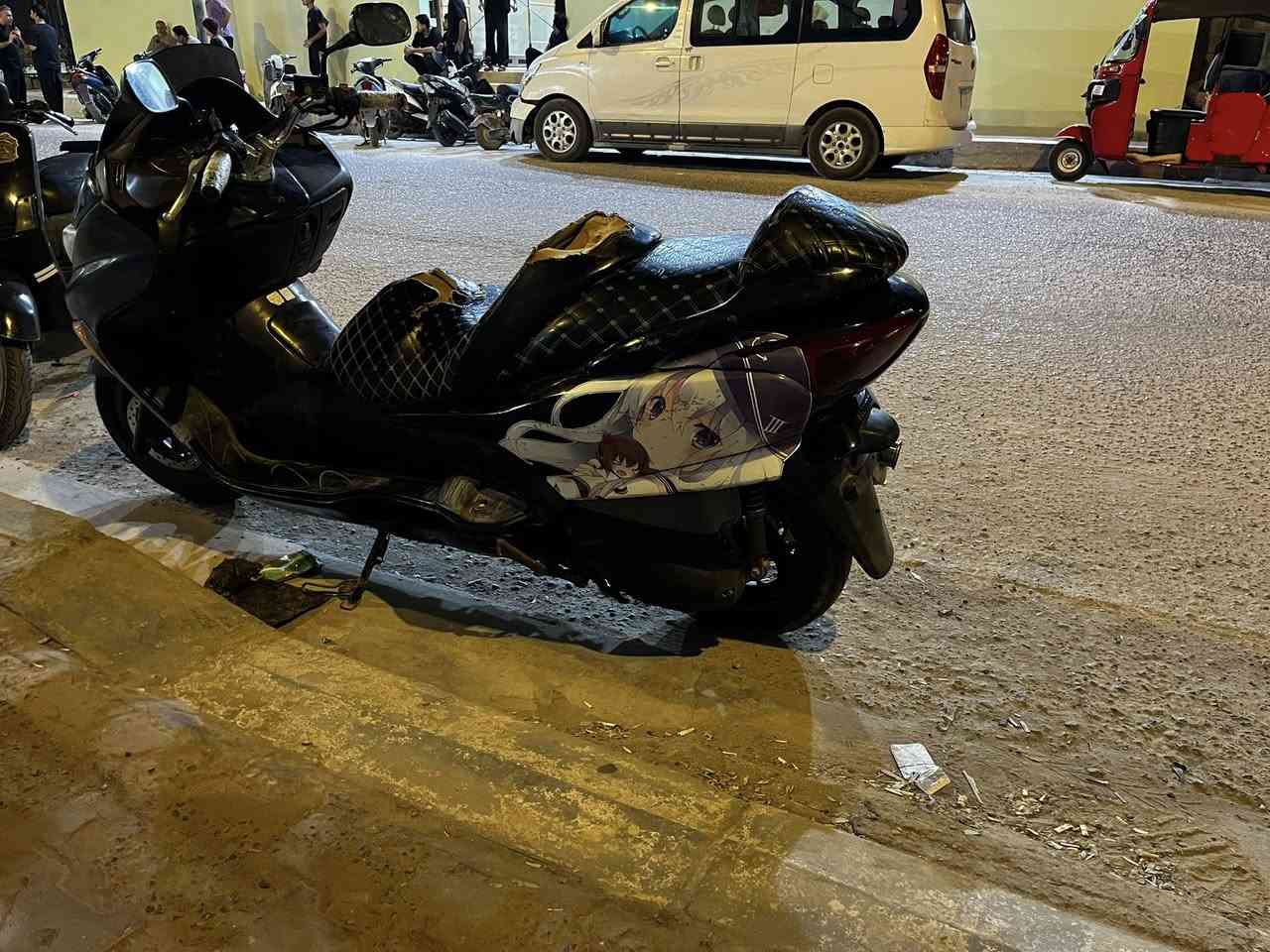 السلام عليكم دراجه فورزه 0.8للبيع مكينه ما مفتوحه دراجه جديده ونظيفه السعر مليون و 300 وبيه مجال قليل 
مكاني البصرة المعقل 
للتواصل ***********
