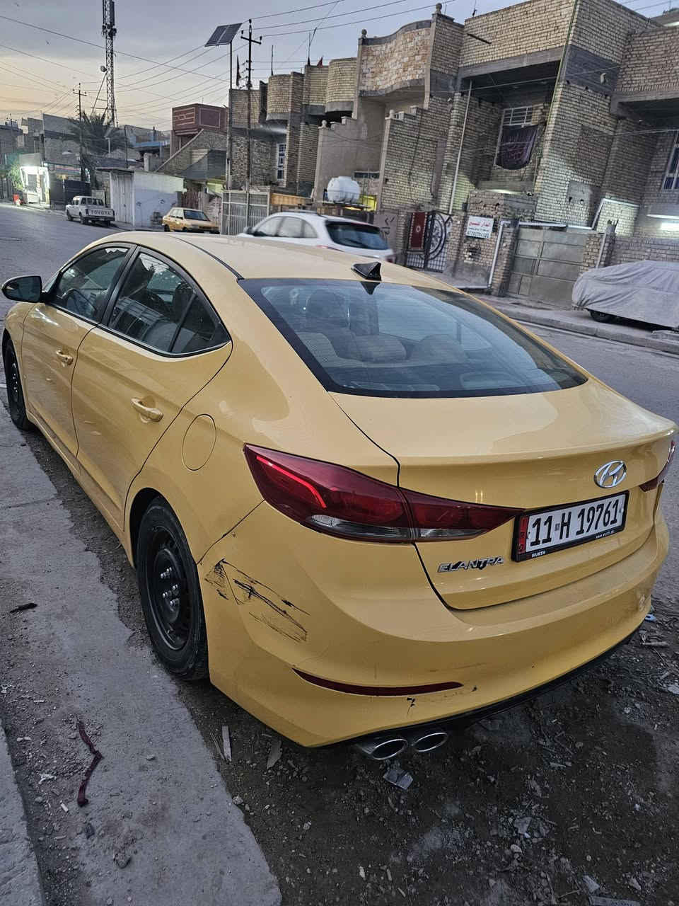 السلام عليكم النترا ١٧ حادثها طخات بالبنيد والجاملغ والباب الخلفي بيها خصرة وبارد بالشاصي واللغد سليم بي شي بسيط كلش السيارة بيها منظومة غاز شاشة كامرة مدوشمة السعر 120
ملاحظة كشرها نظيف فقط الدعاميات مرعبلات 
مكان السيارة كفائات العبيدي رقمي ***********
