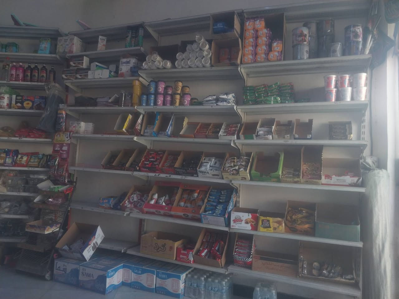 اسواق للبيع مكان حي العامل قرب مجمع الوركاء الطبي للاستفسار ***********
