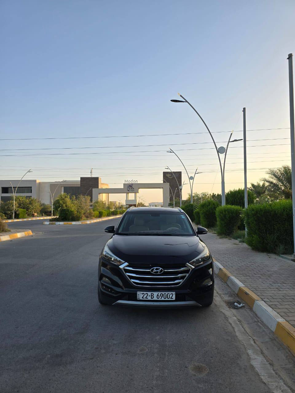 للبيع ..نقد بدون اقساط بسعر158$..
توسان  لون اسود 
 مواصفاتvip 
 تبريد قطعتين …
مودات قياده 🛑
مانع انزلاق ❗
دفع رباعي 🚘
مري حساس 
تحكم شاشه 
للايت لد
كشنات تدفئه 
استيرن تدفئه 
محرك 2000 GDi ممفتوح وضع شركه بدون عيب
كير اوتوماتيك  بدون عيب

تحكم ستيرن

حساسات خلفيه
بروجكترات
4دسك وABS
نظام ايكو
نضام اسبورت 
سياره جديده ونصبه فول وترتيب ونظافه 
( محرك/كير/تبريد/تدفئه/كهربائيات/صدر ) كلها توب متحتاج اي مصرف 

🔺السياره بيها صبغ بس راس البنيد  مكفول بدون دواخل ايبرباك استيرن فقط طاك راجع سستم❗

🚦رقم أربيل 22 دولي  /سنويه جديده لل2028/شرط التحويل 

🎗️مكان تكريت 
ه‍ـ***********
