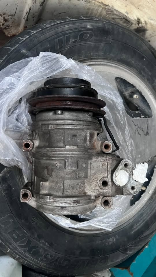 كمبرسير تبريد حاويه مال تفصيخ شرط شغل حجم 17  بعده بدهنه مال شركه  مكاني كربلاء طريق بغداد 
خاص ما متواجد ***********واذ اكو مراوس بكمربسر  حجم 15 اراوس او ابيع سعر 150 وبي مجال شرط شغل
