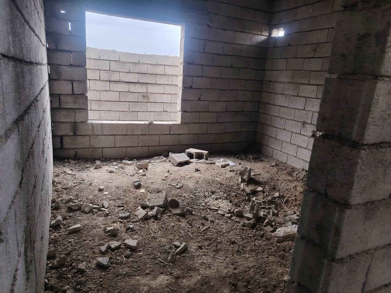 1-السعر 38 وبي مجال
2- الموقع گاع النجم الجحيشي ورا بيوت محمد النجم 
3- التفاصيل / هيكل طابقين الطابق الاول
ربعه 7×4
هول 5×4
مطبخ 5×4
غرفتين نوم
 وحده 4×4 
والثانيه 5×4+ حمام داخل
مجموعة صحيات داخليه
الطابق الثاني
غرفتين نوم 5×4 
مجموعة صحيات
والخاص مفتوح والرقم مفتوح 
***********
***********
