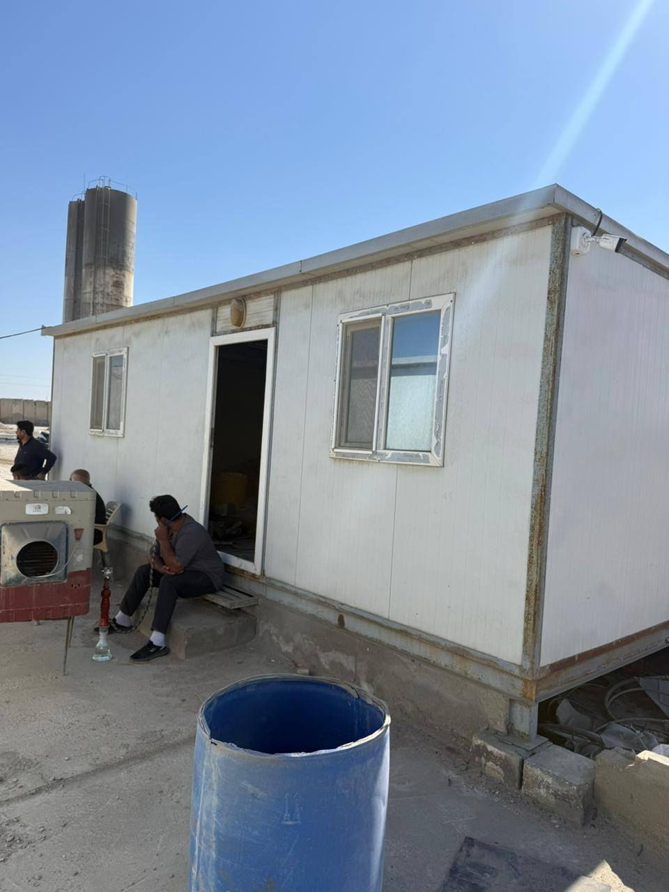 كرفانات للبيع 12متر * 3 غرف 2+حمام والثاني 6متر مكتب ومنام
للأتصال ***********
