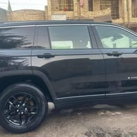 جراند شيروكي • ٢٠٢٣ • ٥٠٠٠٠ كم