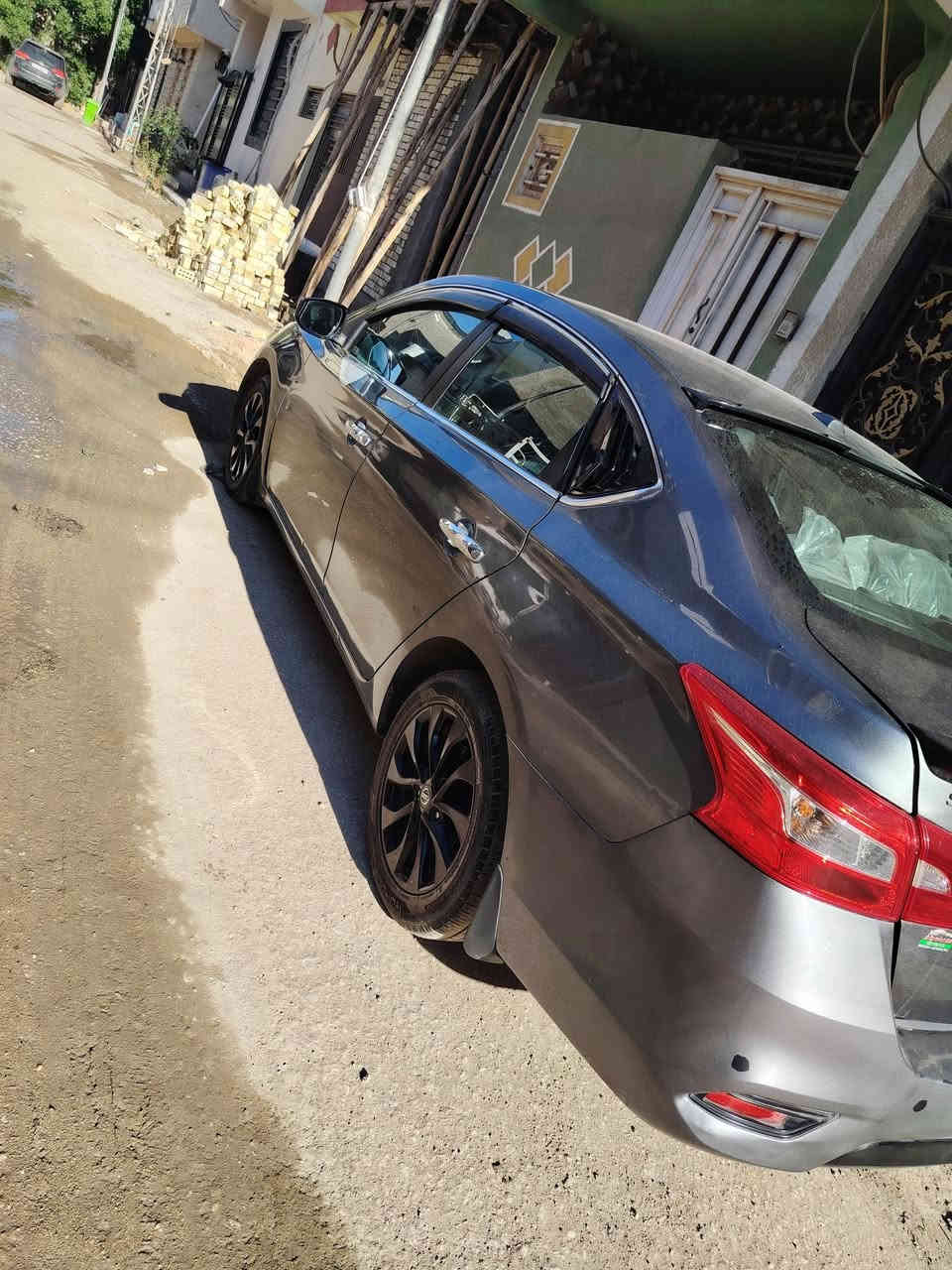 سلام عليكم ورحمة الله وبركاته نيسان سنترا 2018 وارد امريكي سياره فول فتحه مكينه وكير مكفولات مكينه ١٨٠٠ حداديه امامي وخلفي ١٠٠/١٠٠ تبريد ثلج سياره مابيه اي نقص مكان سياره كوت مركز هذا رقمي ***********
السعر المطلوب ١١٥ مع مجال بسيط
