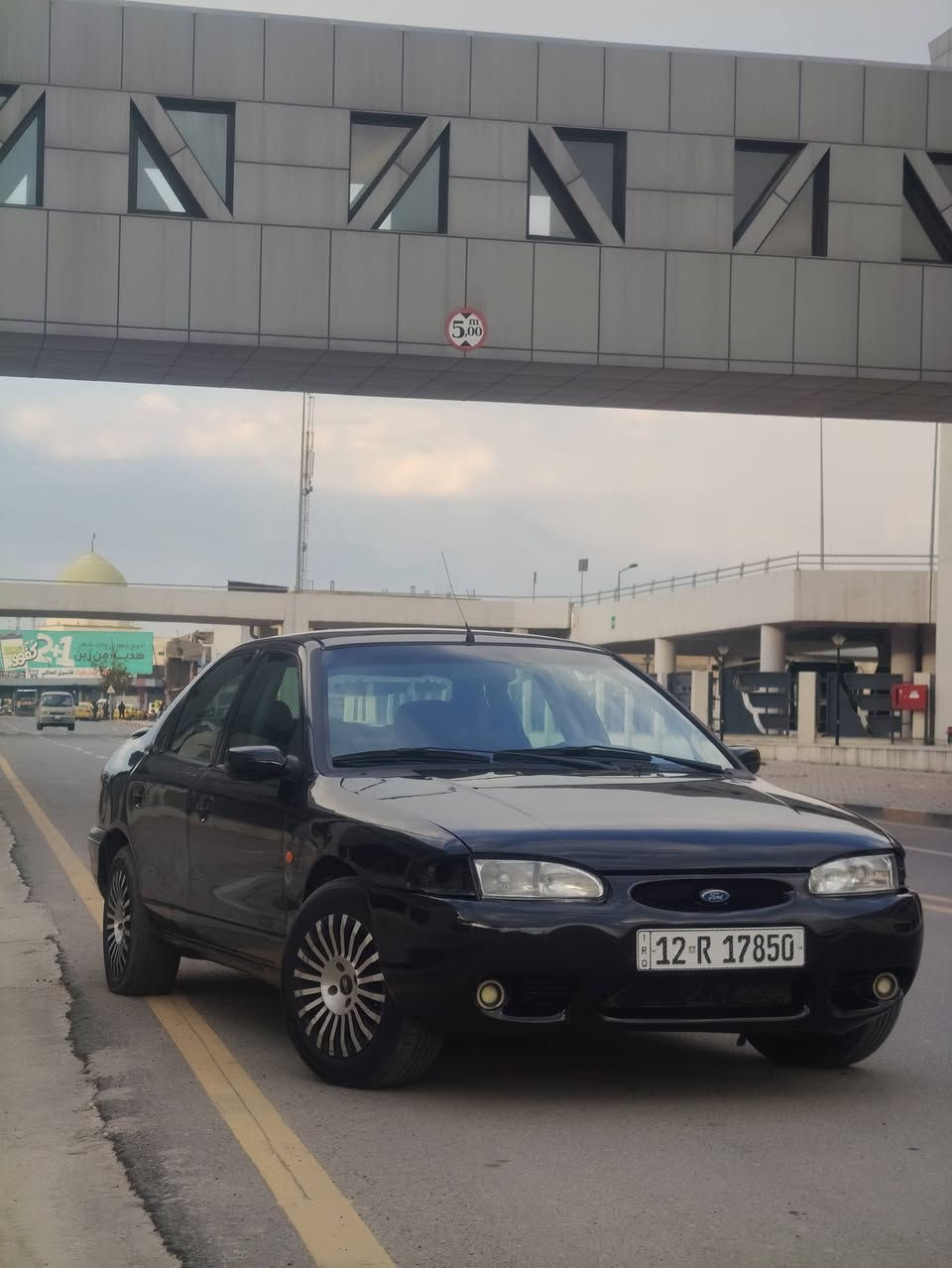 فورت مونديو موديل 1995
كير اوتو ماتيك.. شرط
محرك 20... شرط
جامات كهرب 2
شاشة اندرويد
رقم جديد 
تايات جدد
باتري جديد 
السيارا هسا طالعة من الفرن
السعر45مكان السيارا موصل ايمن
للتواصل ***********
