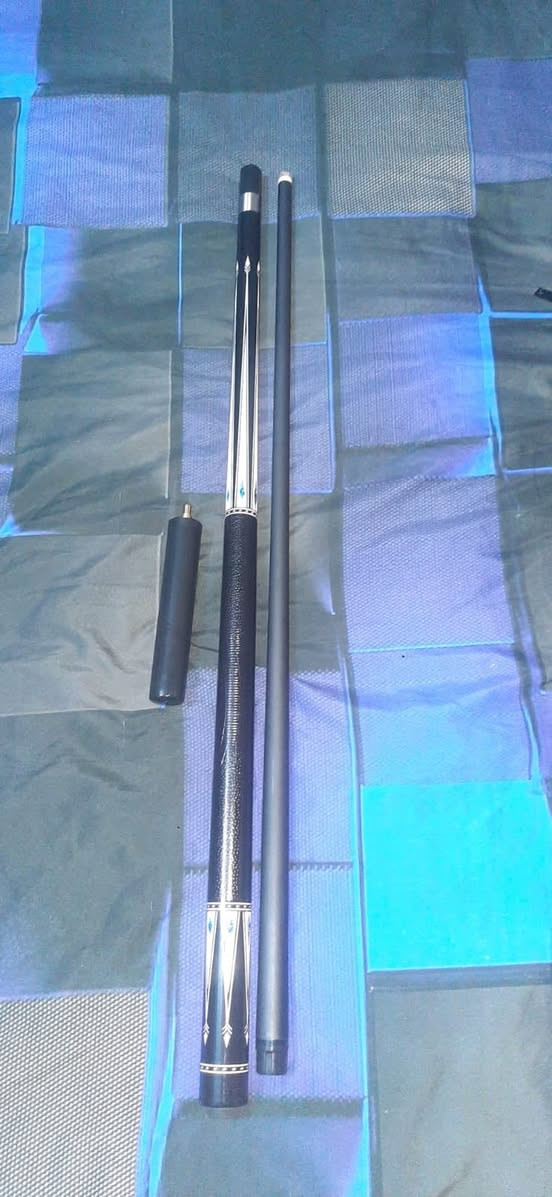 السلام عليكم خوان كيوب البيع كاربون مو كابرون فايبر سعره80يريده يراسلني خاص او واتساب***********
