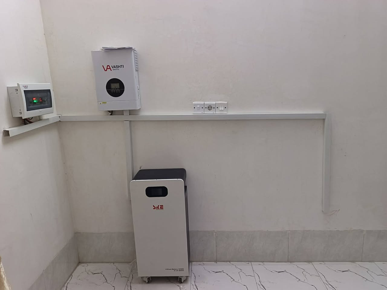 لسنا الوحيدين لكننا الافضل باسعار تنافسية حقيقية وضمان لاطول فترة 
🔰 شركة الشروق للطاقة الشمسية ⚡
©️الكادر الثاني ( كادر ابو اليمان  ) 
✅ بفضل الله تم نصب منضومة
 الاسم : ماهر الصخر ابو نزهان  
الموقع :  قرية الحاج علي  
16 امبير نهاري و 16 ليلي 
⚙️ مواصفات المنظومة:
©️الواح باينل ايطالي 600W عدد 8 بضمان لمدة 10سنوات
®️ جهاز انفيرتر 6KW Vashti بضمان سنة 
™️ بطارية SKE 15KW ضمان 5 سنوات  

⛔منضومانتا تتميز: 
🔹  ألواح سولار الماني  600 واط
🔹 انفرتر كاربون بلوو گري وفليستي كافة الاحجام كيلوواط (قدرة تشغيل عالية واستقرار فرق الجهد Voltage )
🔹 بطارية JHPV  و SHUBA و PPT بشاشات لمس حديث اخر اصدار 8000 دورة بعمر افتراضي ١٥ سنة  خزن قوي واستقرار ممتاز 
🔹 قواعد حديد مغلون ضد الصدأ 
🔹 قواطع حماية للتيار المستمر DC 
🔹 قواطع حماية للتيار المتناوب AC 
🔹 اسلاك نحاس ثقيل 
لماذا نحن الافضل  ؟ 
بسهولة لان طاقتنا :
✅ مناسبة لتشغيل:
✔️ إنارة كاملة
✔️ ثلاجة
✔️ أجهزة منزلية متعددة
✔️ إمكانية تشغيل أجهزة أكبر بفضل انفرتر 4كيلوواط
🔰 شركة الشروق للطاقة الشمسية
✔️ صيانة دورية 
✔️ جميع اجهزتنا من مناشئ عالمية ممتازة وبضمان لعمر اطول
✔️ اسعارنا تنافسية 
✔️ ضمان وجودة عالية
✔️ تجهيز وتنصيب في جميع محافظات عراقنا الحبيب 🇮🇶

عروض خاصة ولفترة محدودة ( عروضنا تشمل النصب والصيانة الدورية)  : 

للحجز والاستفسار اتصل على الارقام التالية

بأدارة محمد السمران    ابو ذهب

***********
‭
***********
‭
