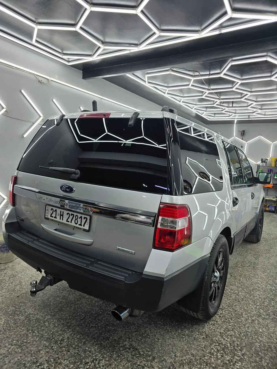 فورد اكس بدشن موديل 2017  السعر 155 بيها مجال بسيط مراوس او بيع 
3قطع صبغ 
سياره جاهزه مابيها نقص 
7 راكب جلد كير تعليك 
مكينه 6 سلندر 3500 تيربو 
بغداد السيديه 
  ***********
