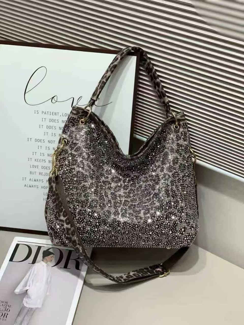 البيع موجود توصيل


**إذا كنت صاحب هذا الإعلان وتريد حذفه لأي سبب، رجاءا أرسل رسالة إلى الدعم الفني**