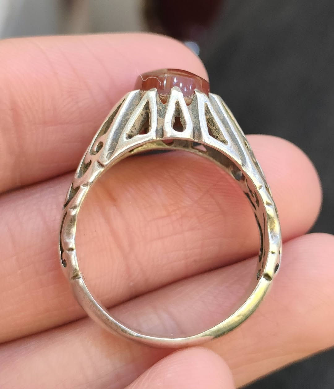 الي يحب يحجز يراسلنا على الواتساب  ( *********** ) 
او التواصل على الخاص 
اهلاً وسهلا ومرحبا بكم 

💯 خاتم بحجر العقيق اليماني الأصلي 💯
💢 ذات مظهـر وجـودة ممتـازة  💢
⭐  قـطـعـة تسـر النـاظـريـن  ⭐
💫 يـتـوفر خـدمـة تـوصـيـل لجـمـيـع مـحـافـظـات الـعـراق
