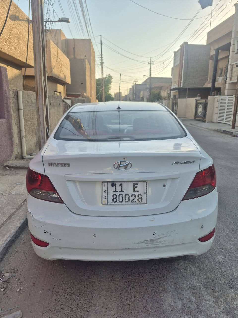 السلام عليكم 
اكسنت 2013 خليجي مكينة 1600 رقم بغداد الجديد تبريد ثلج بيها صبغ موضح بالسونار ويرادلها صدر ودعامية امامية وتعديل جاملغ معروضة 87 وبيها مجال بسيط اعتذر من الاقساط والمراوس مكاني بغداد 
***********
***********

