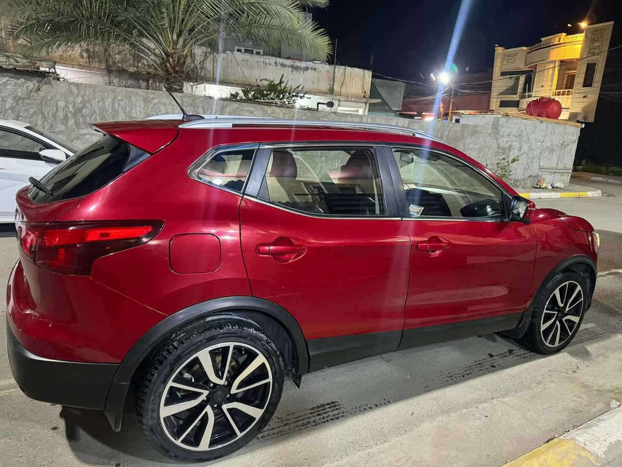 نيسان روج ٢٠١٧ فول الفول
كلين تايتل ماشيه ١٢٧ كيلو متر
السعر ١٥٥ 
***********
