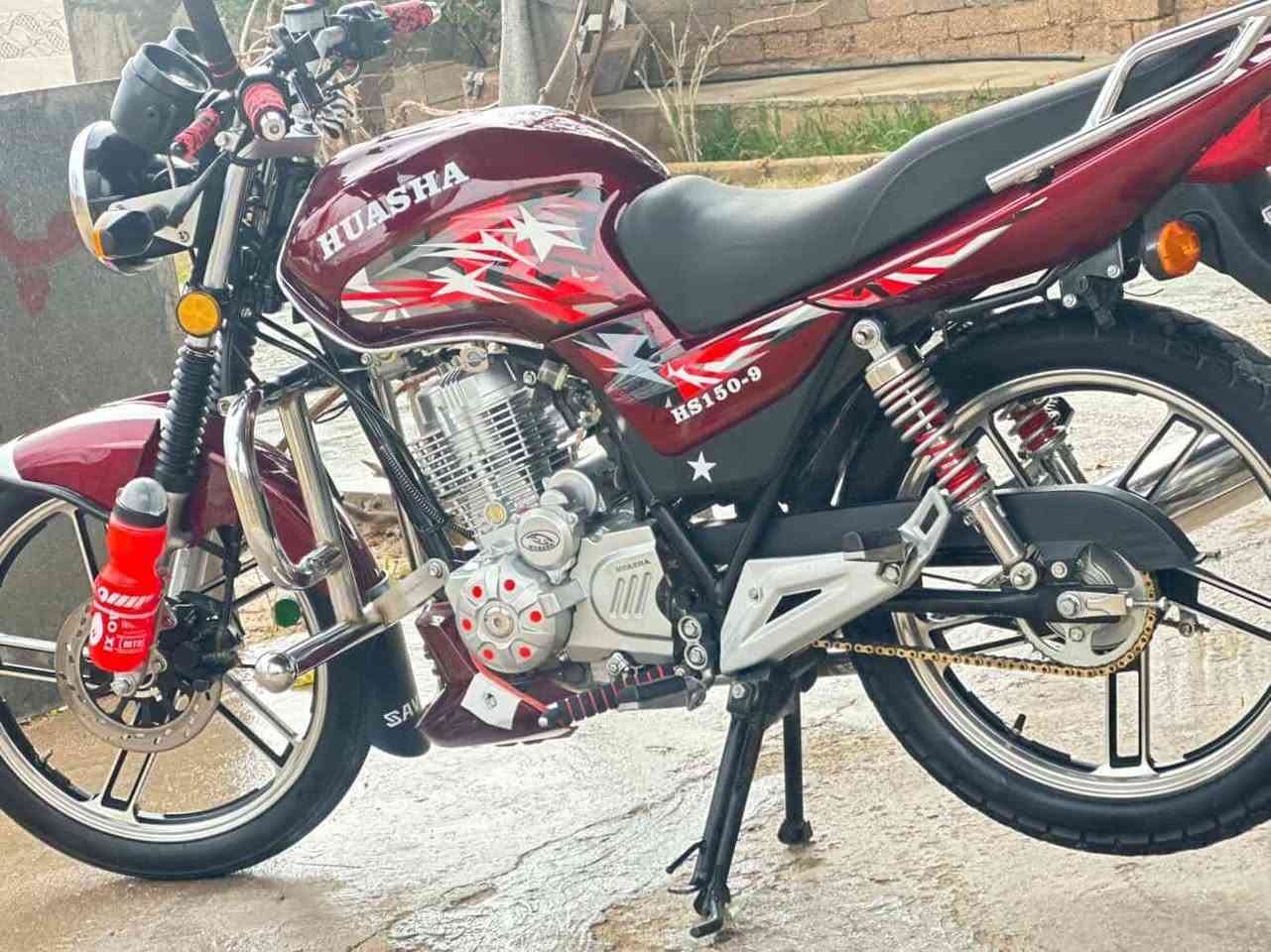 السلام عليكم 
موطور هايوشه 24
اوراق بدون كمرك بصمات 2سويجات3
خذوه جادر تشيرت 
 نضافه فوووول تواير الشركه  
السعر مليون 
يرهم مراوس ويرهم بيع 
مكاني القائم حصيبه 
رقمي ***********
