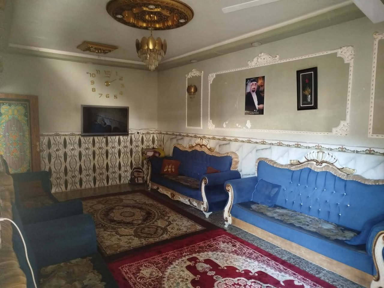 السلام عليكم...
 دار للبيع طابو صرف طابقين يحتوي على اربع غرف نوم
بغداد _ المحموديه / حي بدر /  قرب المدرسة الصينيه الجديدة خدمات كامله تبليط ماء مجاري
المساحة 150م |  واجهة 7 ونص م |  نزال 20 م 
 للاستفسار  ه‍ 
***********
***********
