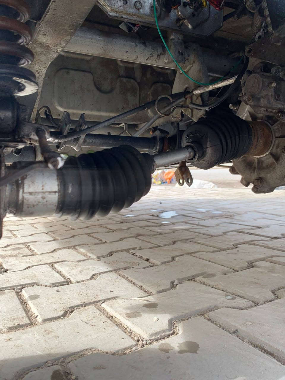 عشرين رقم سنويه مكان حسينية راجدايه ***********سعر ٦وربع مايعجبك سعر لاتعلق وتصير لوتي براسي
