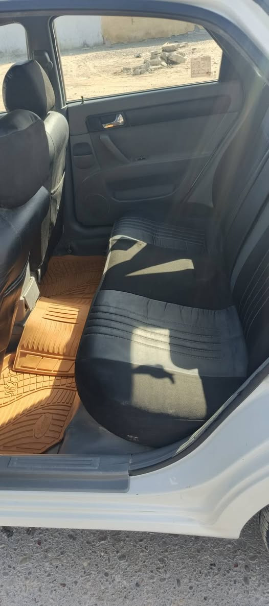 اوبترا خصوصي موديل 2011 سياره حلوة ونضيفه وجاهزه كبل لشارع مكفوله كير ومحرك عندي بيهه سونار وچاملغ وبنيد تعمير سياره ما عوزهه اي شي مشروع وطني شرط المداور ثاني يوم باسمي هيه السياره السعر 80 وبيها مجال للشراي. العماره الماجديه شارع الملعب
*********** اتصال +واتساب 
*********** اتصال
