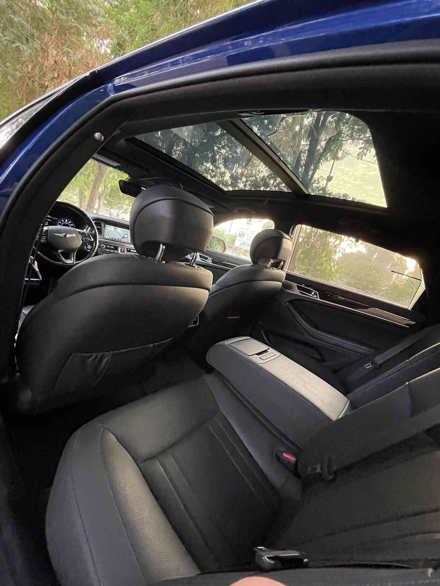 السلام عليكم 
للبيع جينسيس G80 

الموديل 2020 

المواصفات: رادارات 360 درجة 

كامرات محيطية 360 درجة 

تدفئة كشنات خلفية + امامية تبريد وتدفئة

خرن ذاكرة مقعد السائق

3 انظمة قيادة ايكو سبوت نورمل

سستم صوت ليكسكون 

وبعد هواي شغلات جنايه جينسيس يعرفوها مو مال اكتبها 

كت سبورت بلادي المحرك المرغوب 3.800 تنفس طبيعي

السعر 22500$ وبيها مجال 

***********
