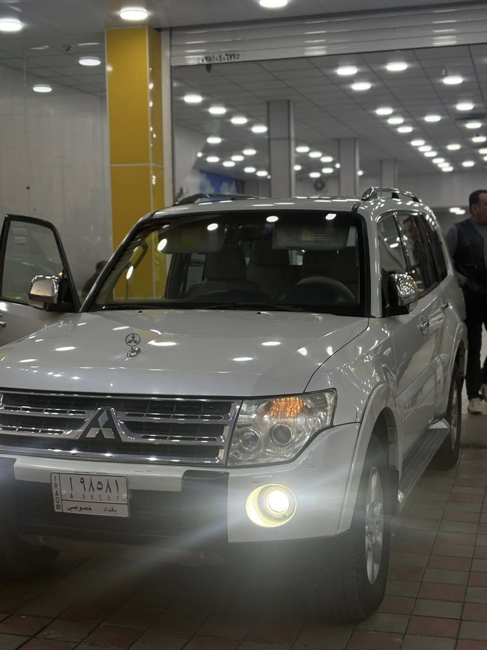 السلام عليكم #للبيع

باجيرو موديل 2009 حبتور
‎مواصفات

كشنات جلد

أشاير بالمري 

شاشه كبيره

تحكم استيرن جهتين

دمام خلفي

فور ويل

7 راكب

3 قطع تبريد

فتحه بلقماره

داخل بيجي

وبعد معروفه مواصفات الحبتور

السيارة مكفوله الضربه والصبغ شواصي لغود تكم حوض قماره كله كفاله

السيارة جاهزة من كلشي مكينه كير حداديه تبريد تدفئه تخم تاير كهربائيات كله جاهز مابيه اي نقص

السعــــر135 وبيه مجال بسيط للشراي

للاستفسار
***********
