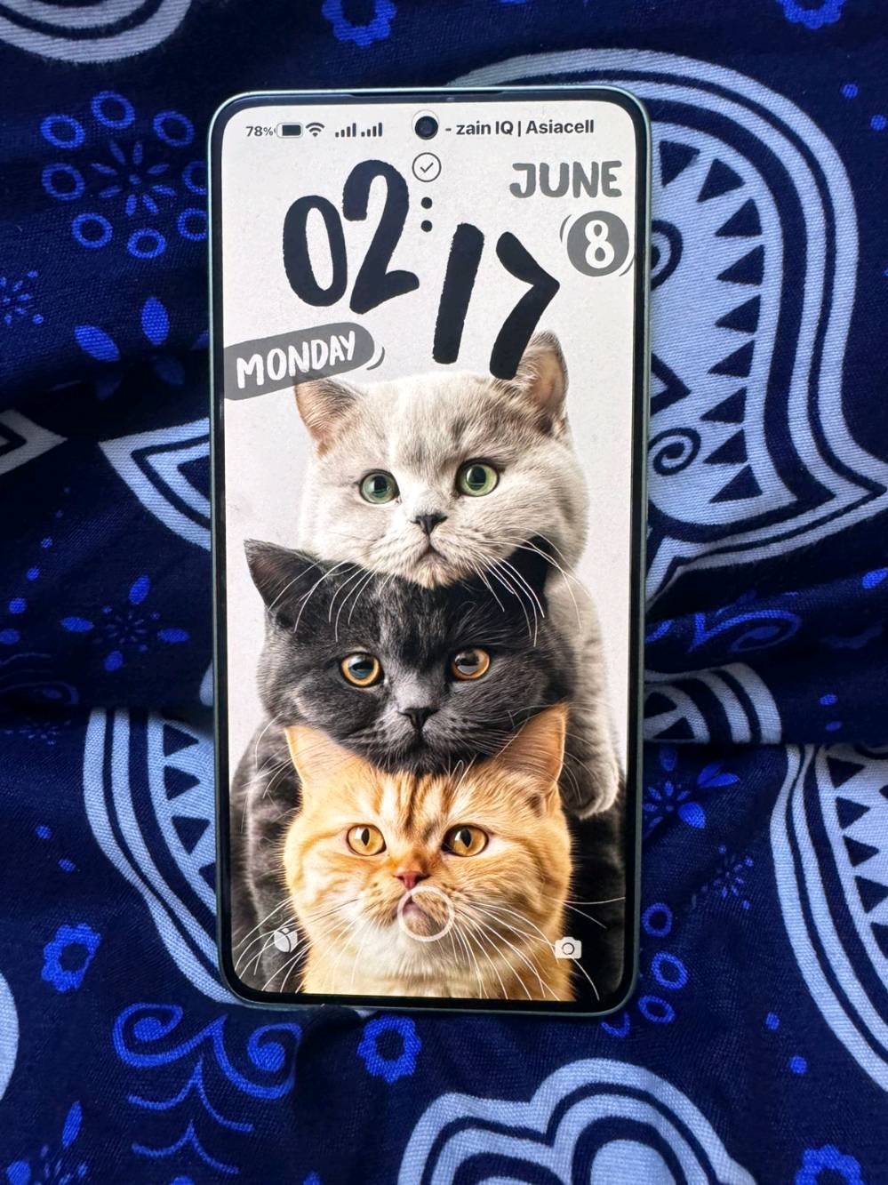 جهاز Xiaomi 14 T الجهاز نظيف
ذاكره 256 ملحقاته الكرتونه والشاحنه 67w 
السعر قفل 450 الف 
الرقم واتساب ***********
***********