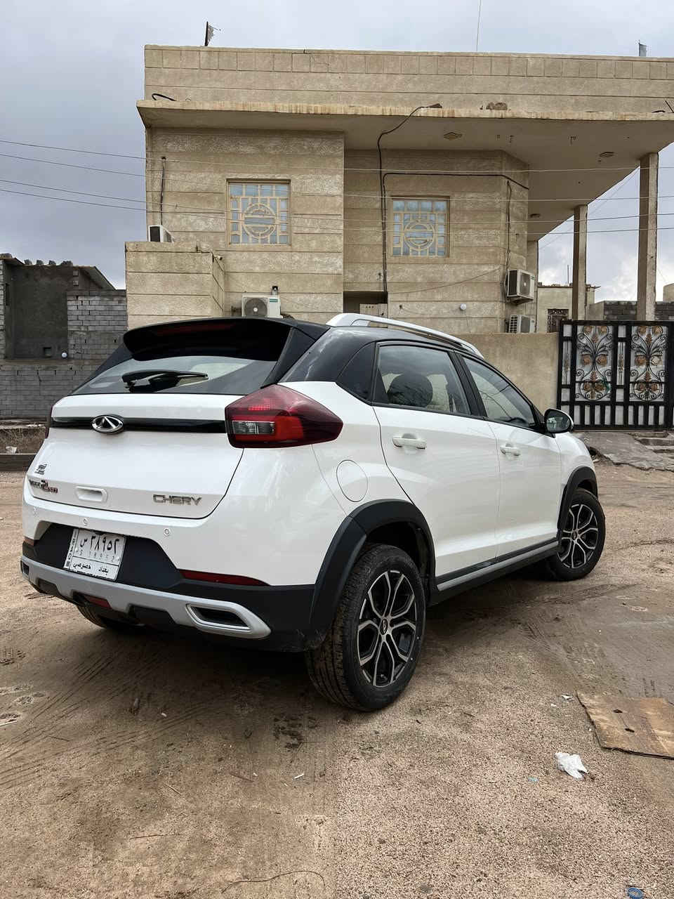 السلام عليكم
تيكو 2 برو موديل 2022
رقم بغداد السيارة موجودة بالبصرة 
السياره بيها جاملغ والباب الأيمن صبغ فقط والجاملغ الأيسر بي طخه 
السيارة اقصاد تخلص هاي السنه اقصاد
السيارة ماشية 27 الف
السعر المطلوب 97$
للتواصل ***********
