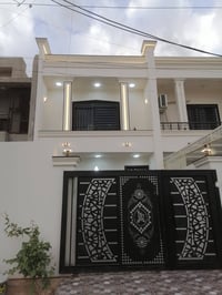 منطقة ال٥٥ شارع عشرين • طابق ونص • كراج