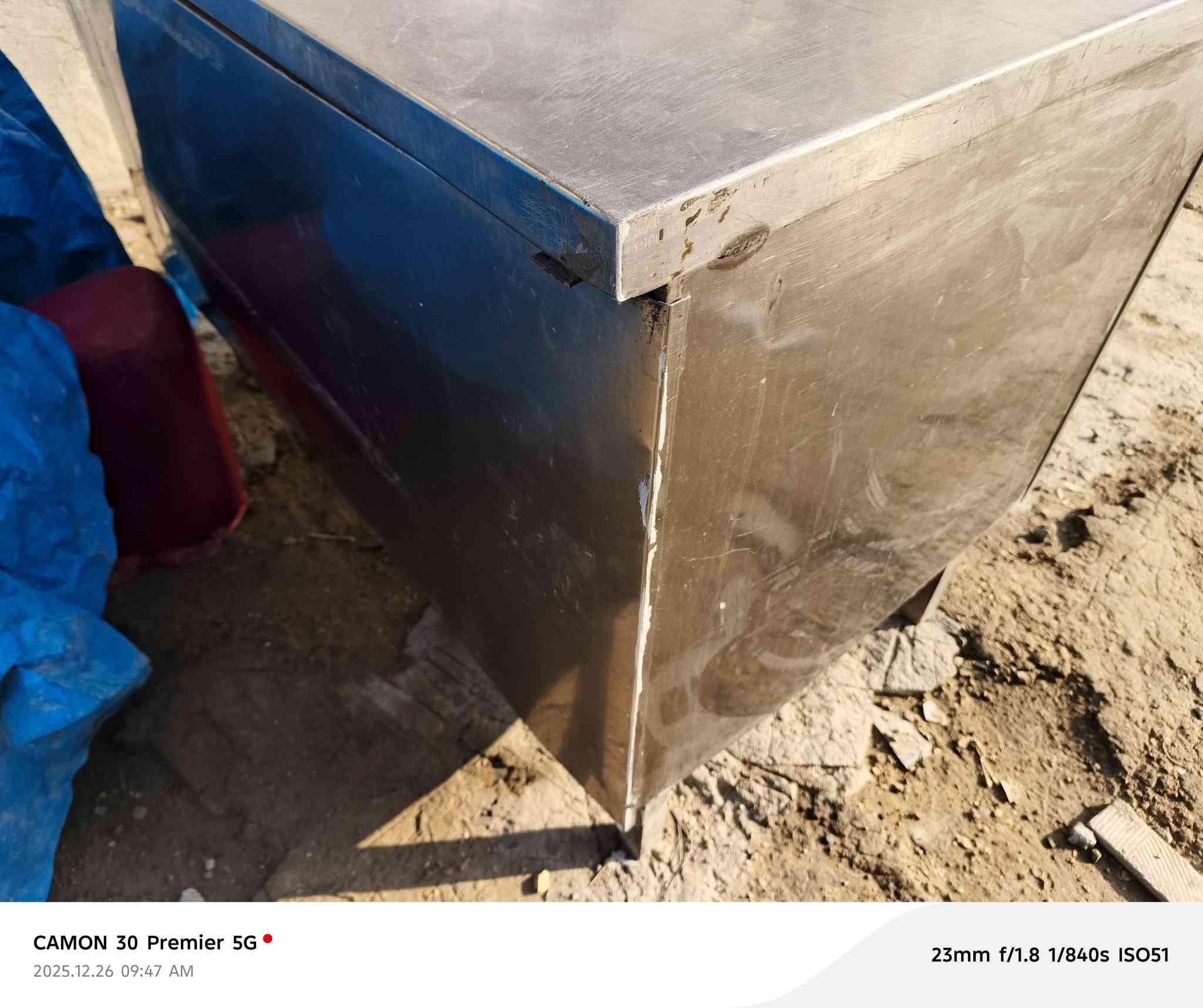 للبيع ميز ستل ستيل وزن ثقيل ارتفاع ٩٥ عرض ٨٠ طول متر و٤٠ ب ١٠٠ لف نهايته مكاني بغداد الحبيبيه ***********
