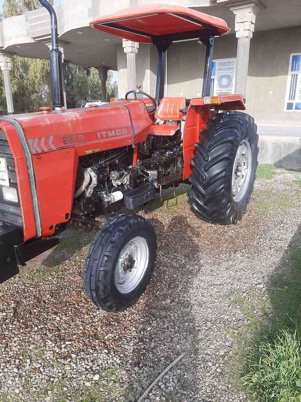 اسلام عليكم ورحمة الله مكينه فوركسن إيراني موديل 13 أرقام وسنويه مكينه تخم تاير كهربايات كله شقاله شرط حته  الشاير شقاله محرك ابو ساعه فلتر طرح مكينه مكفوله من الجرار الجرار السعر 11500 وبيه مجال الطيبين هاتف    ***********
