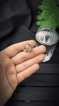 خاتم حجر المزاج فضه مختوم 925  السعر 30 ألف توصيل مجاناً واتساب 078217...