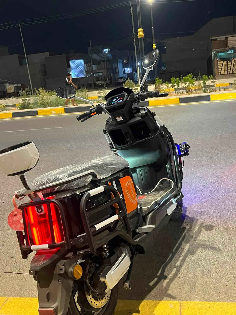 وحش الكون VIP مدرع استخدام شهرين
الون الأسود المميز 
بصمتين + سويجين 
سته باتري مسطره كرافين 35امبير 
ملف 2000نحاس حقيقي 
استخدام شهرين نضافه كدام العين 
سعر 1350
مليون و 350
وصل موجود 
تكلي غالي جديد 1500 وماكو اخي ماتعرف بي لا تعلق 
وتكسر بي تسمع كلام يعجبك


**إذا كنت صاحب هذا الإعلان وتريد حذفه لأي سبب، رجاءا أرسل رسالة إلى الدعم الفني**