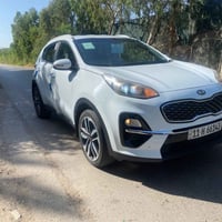من رخصت الادمن المحترم كيا سبورتج مديل ٢٠ بيسك  موصفات عاديه سياره ماش...