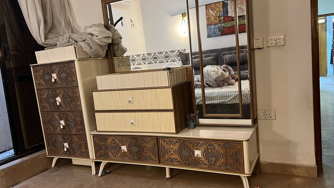 غرفه نوم للبيع بيها نقص باب سلايت فقط ٨قطع


**إذا كنت صاحب هذا الإعلان وتريد حذفه لأي سبب، رجاءا أرسل رسالة إلى الدعم الفني**