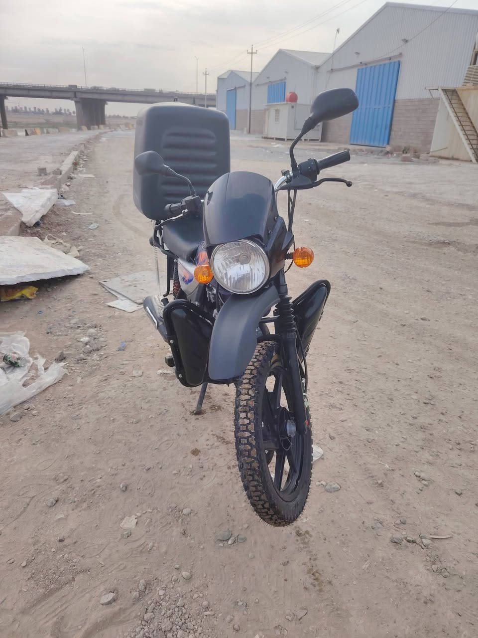 السلام عليكم بوكسر موديل 23 دراجه نظيفه ماشيه 23الف مكينه بيهه خيط اوراق كامله مكمركه شركه غبور القلم تخم تاير جدد نقصه شخاطه سلف اخذتهه ومااعرف بالكير هواي اريد ابيع
السعر 950 وبيهه مجال قليل مكاني البياع
***********
