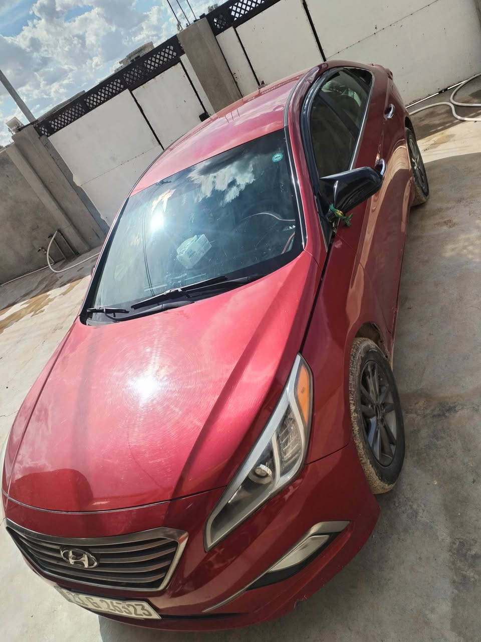 للبيع
سوناته 2017
بيها قطعتين صبغ وتبديل واحد الباب 
سنويه مجدده لغايه 2030
شرط وكاله وتحويل 
بسعر مناسب 
***********
