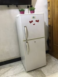 ثلاجه نضيفه • ١٠ قدم • مدينة الصدر قطاع ٤١