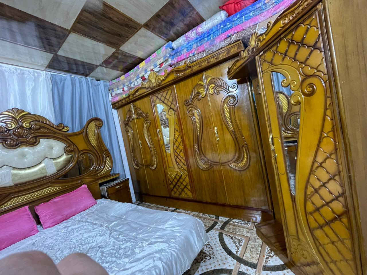 غرفه عراقيه صاج نظيفه البيع سعر ٧٥٠ وبيه مجال قليل مو شراي لاتتصل رجآ ***********
