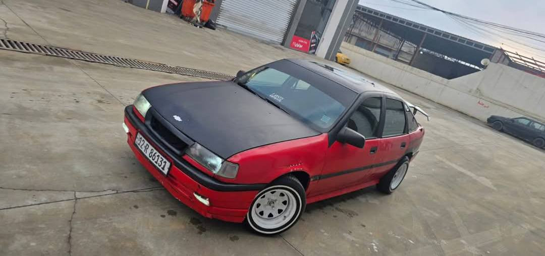 السلام عليكم فكترا حجم 18 رقم مسطرة سنوية لل30 بسمي السيارة مشظاية مصبوغة حزام اني ابيعك عام السعر 30 قفل *********** # ***********
