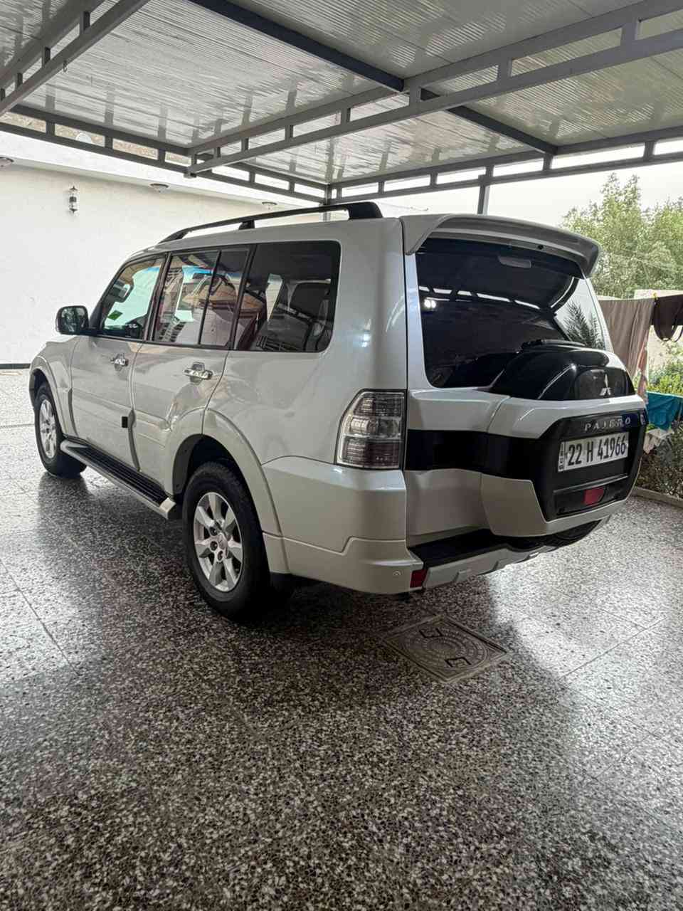 باجيرو 2017حبتور صدفي سياره كفاله من الصبغ والضربه جديده كفاله من كلشي سياره وضع شركه ماشيه ٨٠حقيقيق
وعل فحص سياره جديده بمعنه الكلمه كير محرك شرط برغي مامفتوح بيهن شرط حته كيس الكير مامفتوح سياره كارتون صدر إمامي وخلفي جديد طسه معالجه شرط ترايه يخبل مسويله كواتم بيبان سياره شرط لوك ادمامه كامله مسويله سياره جاهزه من كلشي مواصفات 
فتحه سلايت طكتين علامات ذهبية كشنات جلد 
دبل كشن كهرباء دمامات الحبتور سستم
بيبان جلد لايت وزنون اصلي زراك لايت ٨ ايرباك 
7راكب دبل تحكم استيرن 3 كامره وحساس خلفيه 
كأمره امامي اصل داخل صاج علامة الحبتور
ويل 17 محرك ٦ سلندر 3500 كير ٥ نمر مري شفط 
اشاير بل مري لد نهاري فورويل 4x4 السياره 
فول الفول مواصفات الحبتور معروفه 
رقم اربيل الجديد الدولي بسمي تحويل  اني حاضر 
العنوان بغداد حي النورين السعر 197ورقة 
الاستفسار ***********/***********
