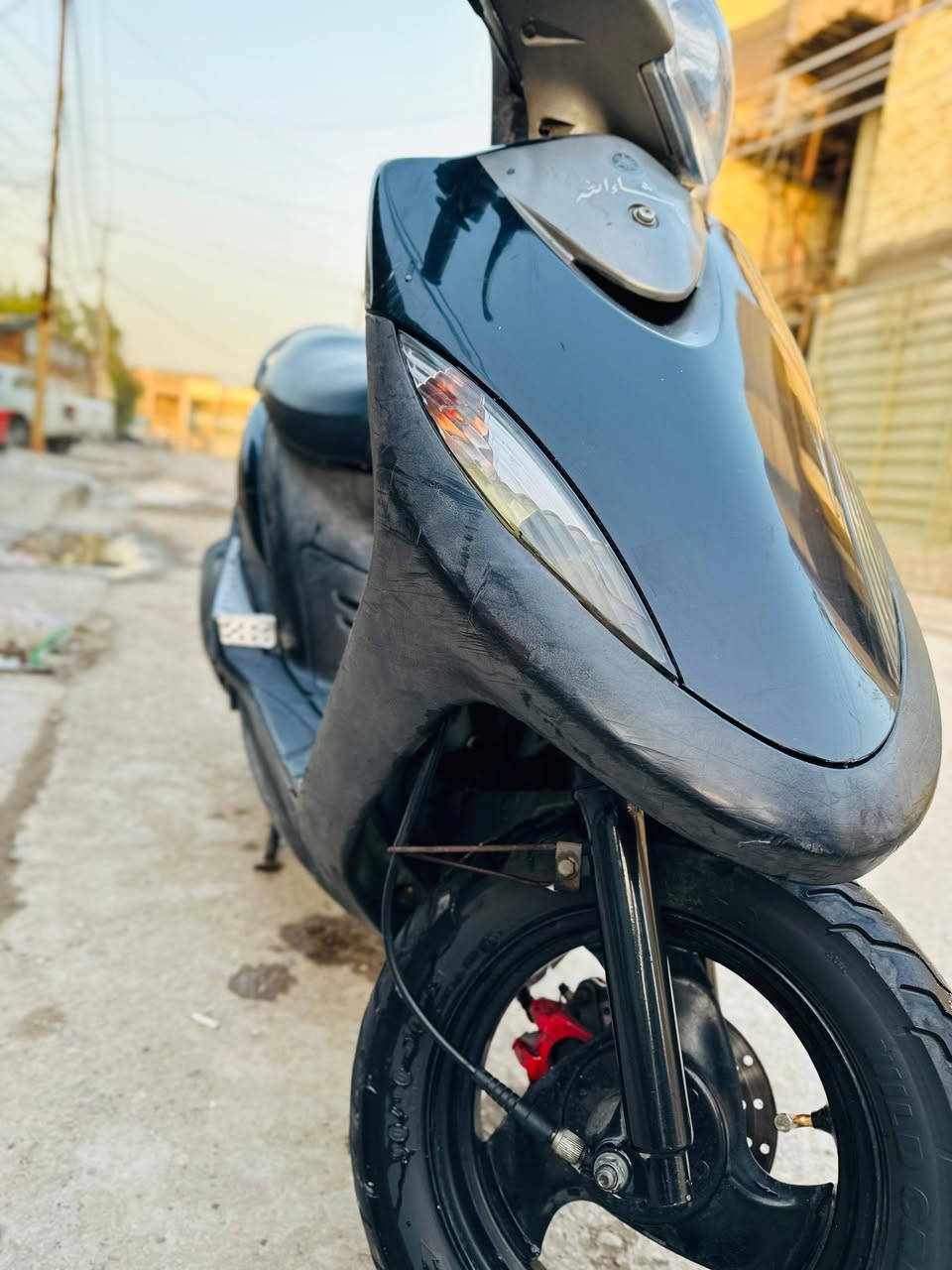 السلام عليكم دراجه ماكس عدله للبيع فقط فول ملاح محرك ما مفتوح وتجي تاخذها من البيت كفرات اصليه كلشي ما مبدل بيها ياباني الدراجه صاله 5 أشهر من منزلها رمبه سعر 850 وبيها مجال ***********
