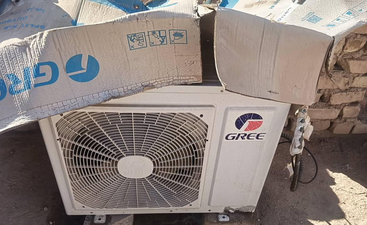 السلام عليكم سبلت كري باب اول للبيع غاز 410 مكفول من كلشي بروده ثلج جيب مصلح يفحص وتفتحه وتاخذه 450 وبي مجال مكاني كربلاء ‏‪***********‬‏
