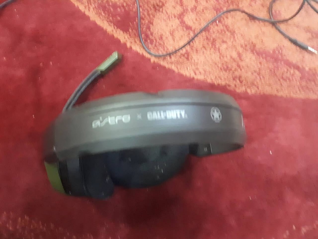 السلام عليكم سماعه استرو A 10 بهذا الشكل سعرها فقط 25,000 مع التوصيل رقم واتساب***********
