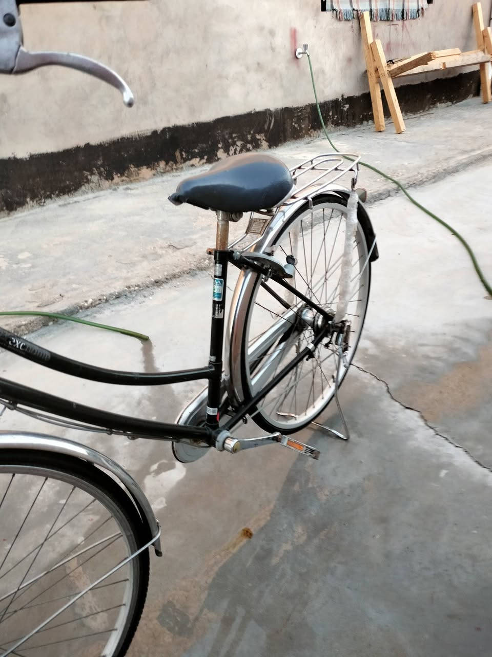 السلام عليكم  باسكل جديد كلش ومرتب وحجم 27 مو تجاري تره الباسكل ياباني وكلش نضيف عوزه قراض قليله الباسكل سعره 85وبي مجال الطيبين


**إذا كنت صاحب هذا الإعلان وتريد حذفه لأي سبب، رجاءا أرسل رسالة إلى الدعم الفني**