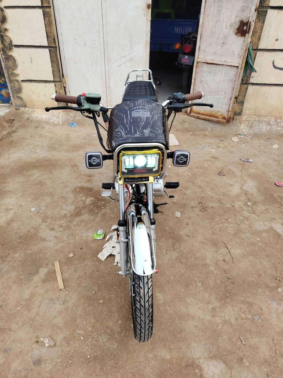 السلام عليكم دراجه سيفان 2025 دراجه كفاله عامه المكان بابل للحمزه الغربي الدراجه اوراق وكيل وصل معرض دراجه بعدها زيرو زيرو السعر ٧٢٥ وبيها مجال بسيط للشراي
***********
